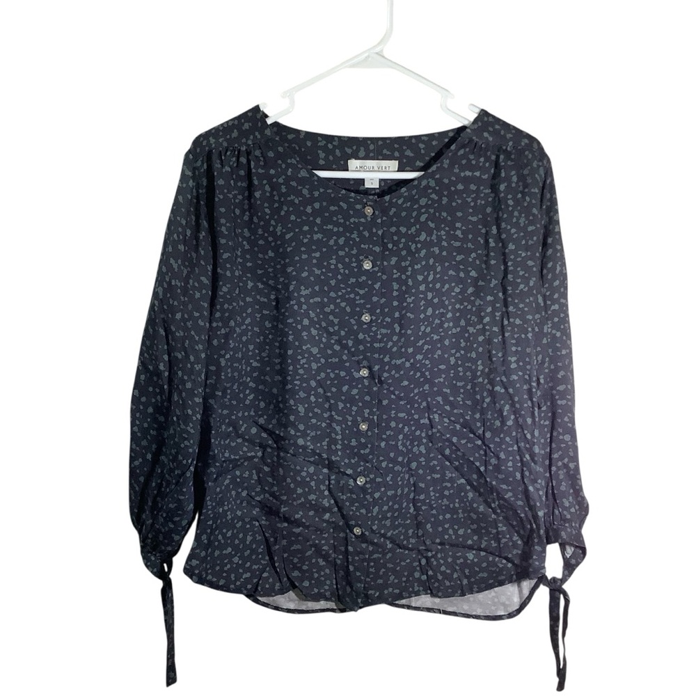 Amour Vert Patterned Button-Up Blouse - image 1